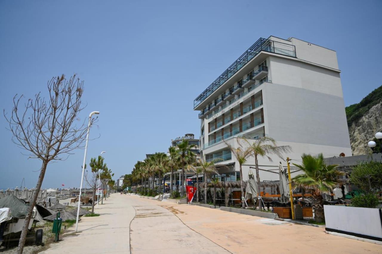 Andi Apartments Durrës Esterno foto