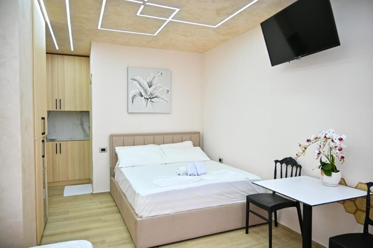 Andi Apartments Durrës Esterno foto