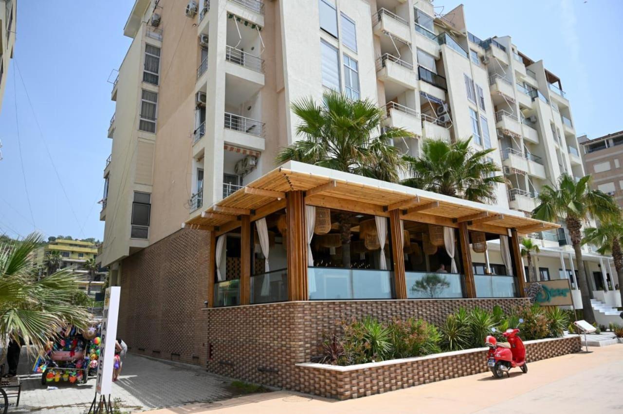Andi Apartments Durrës Esterno foto